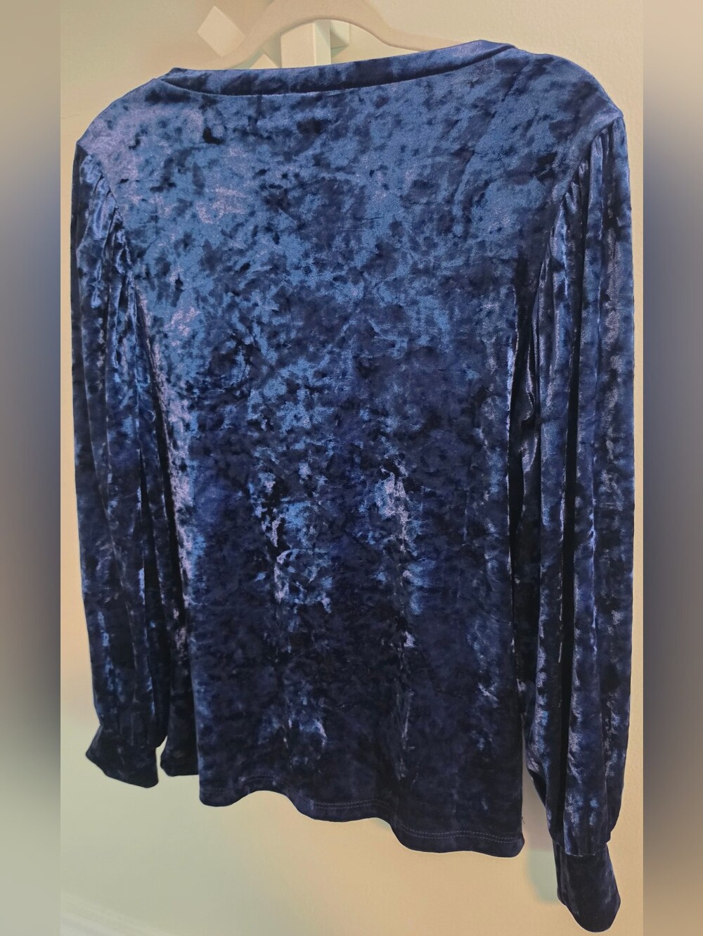 ModCloth‎ Navy Blue Crushed Velvet Long Sleeve Top Women's Medium Fall Winter - Picture 4 of 9
